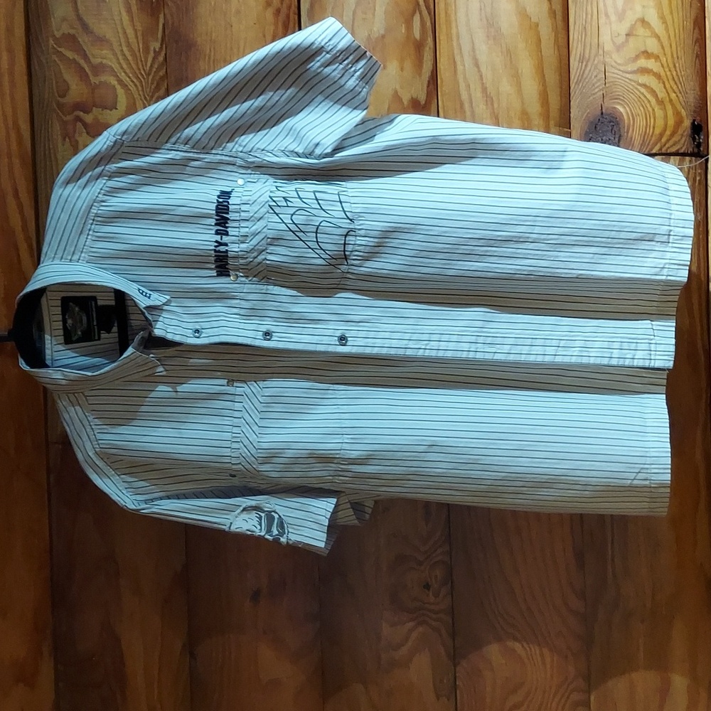 Men's Harley-Davidson short sleeve shirt, 2xl, lightweight breathable material